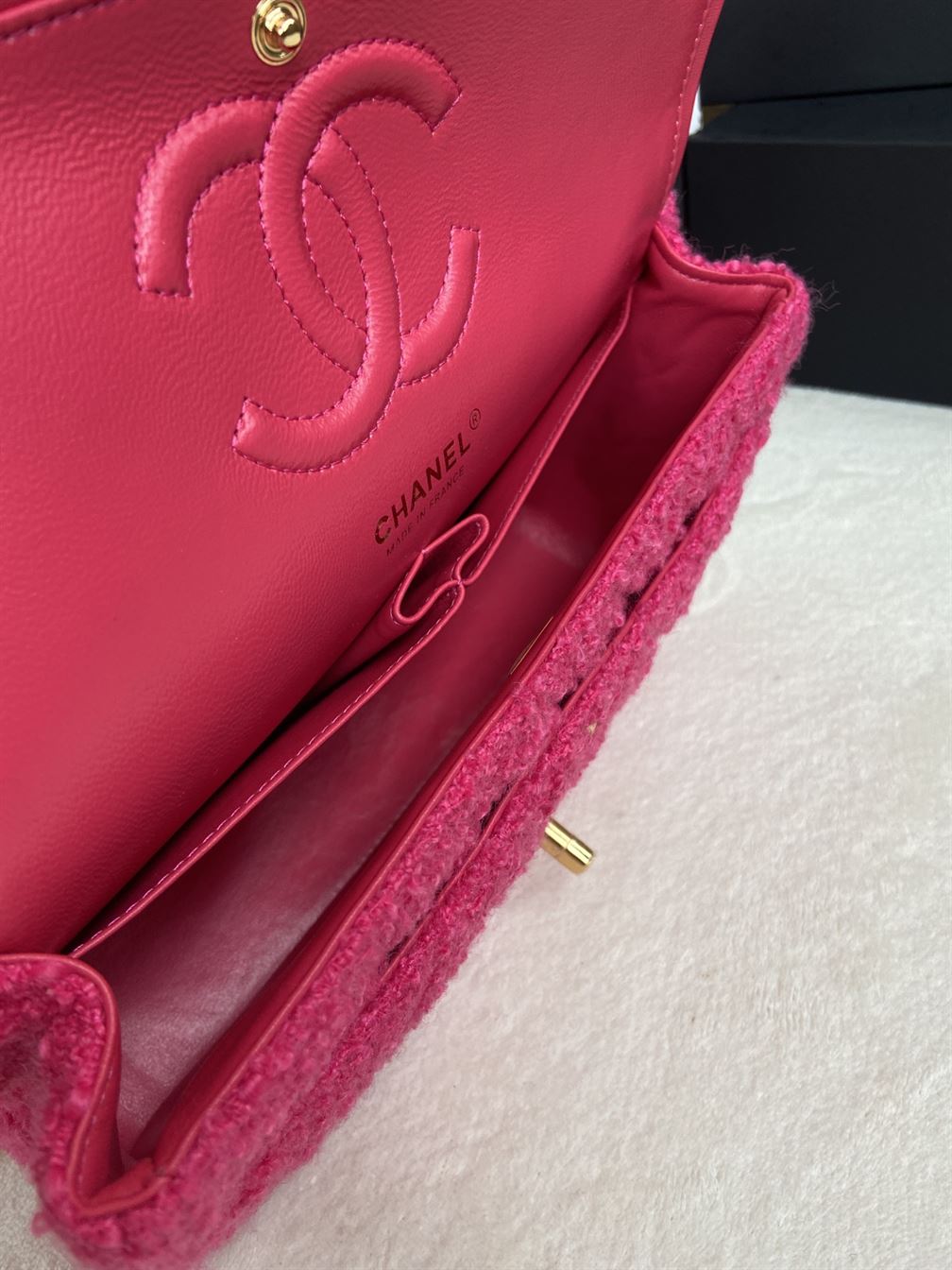 CLASSIC HANDBAG CASHMERE TWEED & GOLD-TONE METAL - CB001