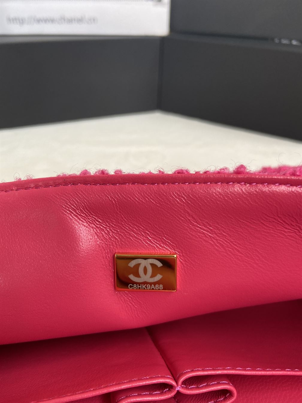 CLASSIC HANDBAG CASHMERE TWEED & GOLD-TONE METAL - CB001