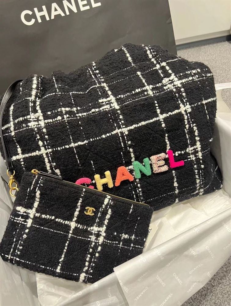 Chanel 22 Handbag Black, White & Multicolor - CB007