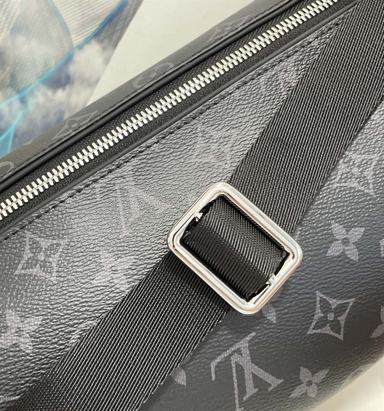 Discovery bumbag Monogram Eclipse canvas - LB025