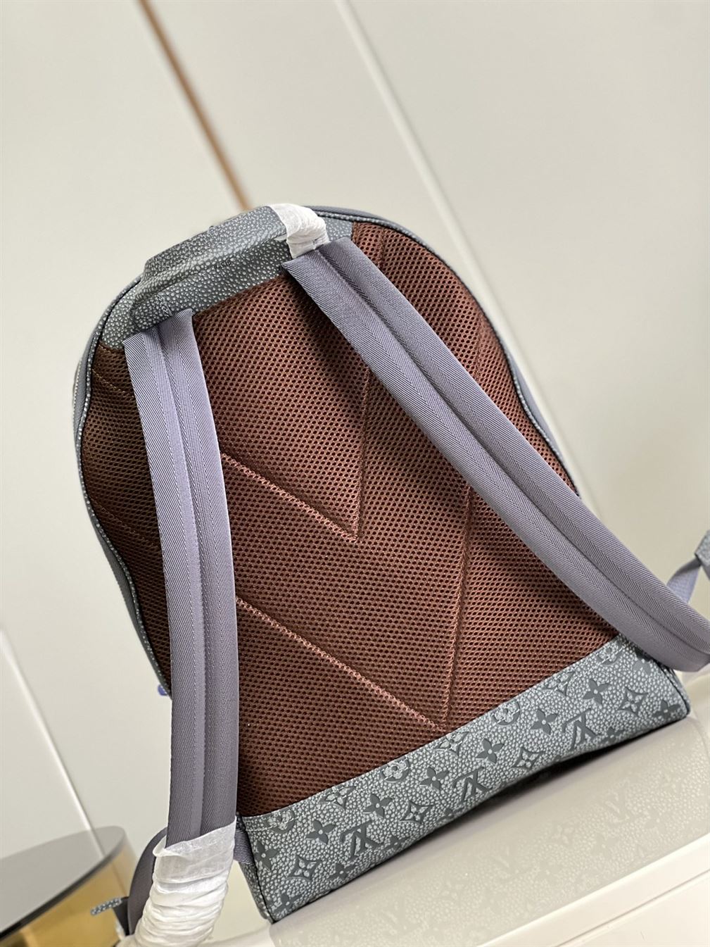 Ellipse Backpack Granite embossed cowhide leather - LB006