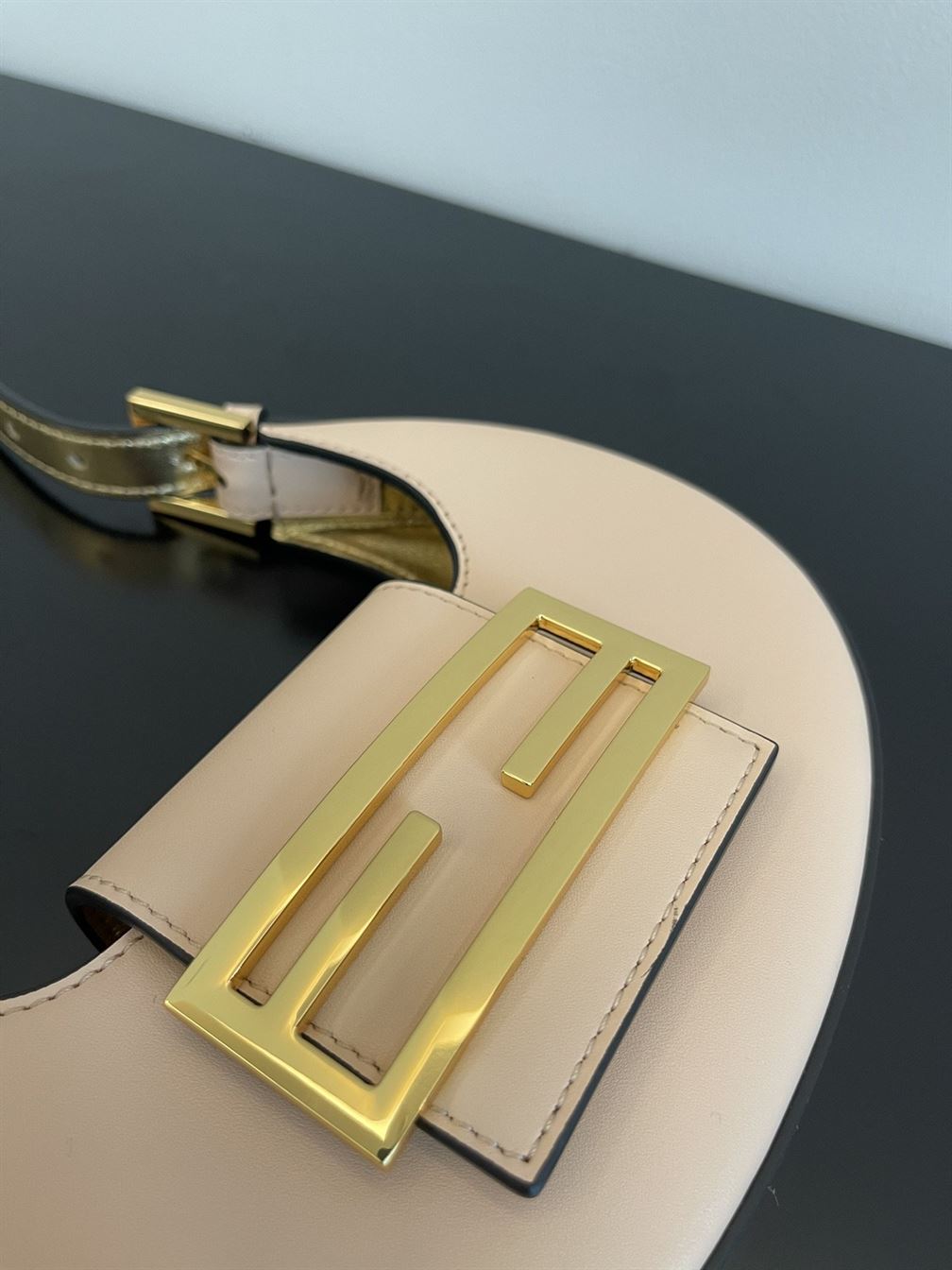 Fendi Cookie Pale pink leather mini bag - FB020