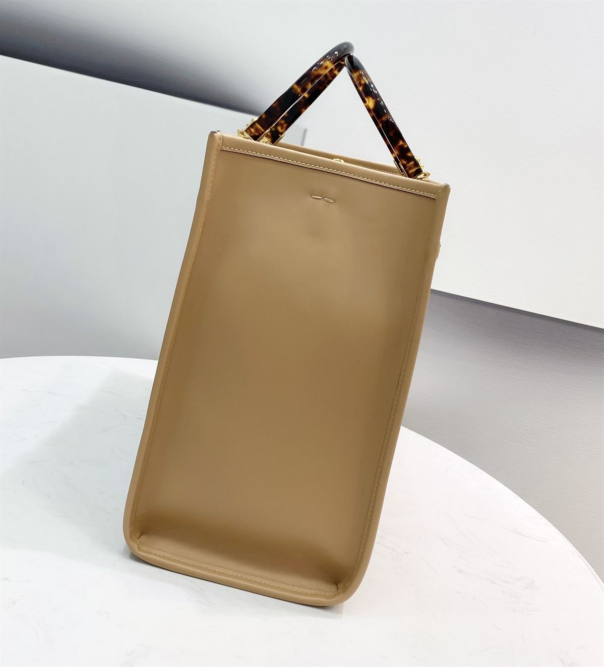 Fendi Sunshine Medium Light brown leather and elaphe shopper bag - FB006