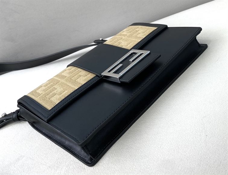 Flat Baguette Black leather bag - FB036