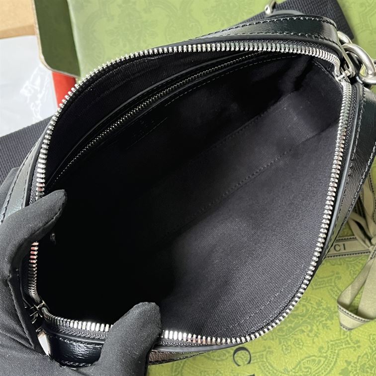 Shoulder bag with Interlocking G - GB022