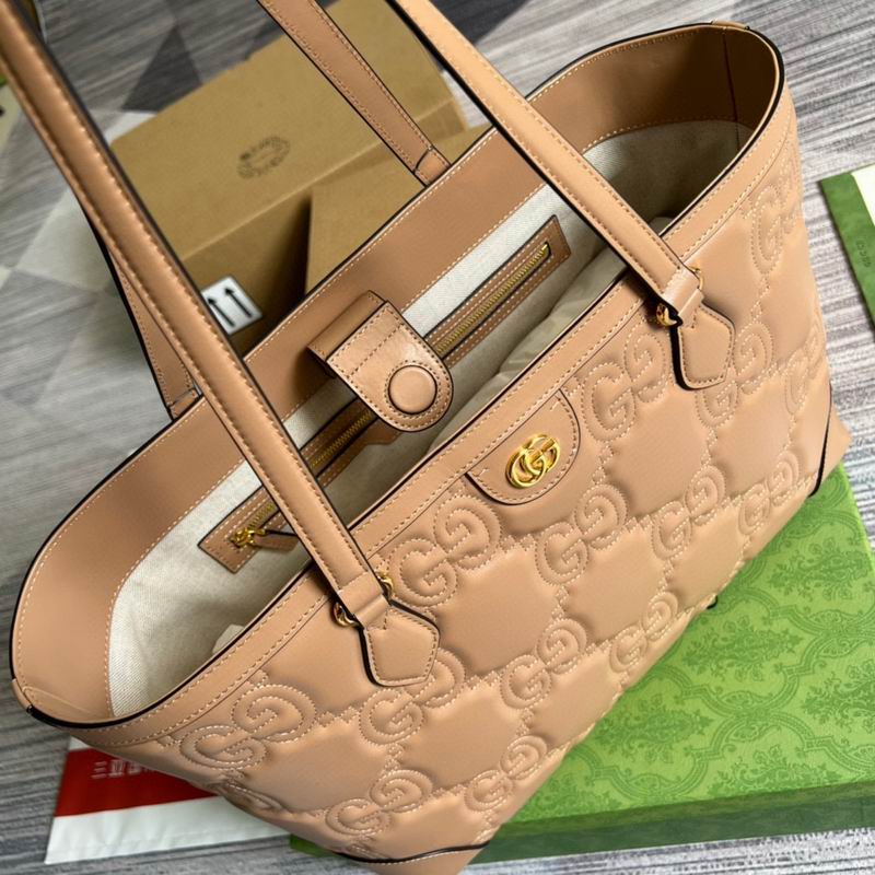 GG Matelassé leather medium tote Beige - GB041