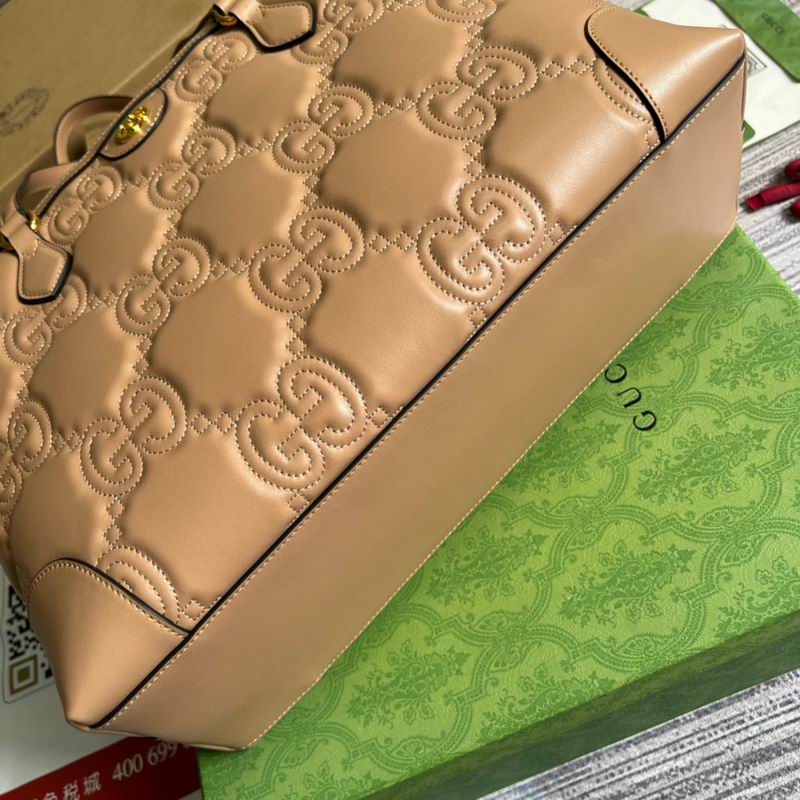 GG Matelassé leather medium tote Beige - GB041