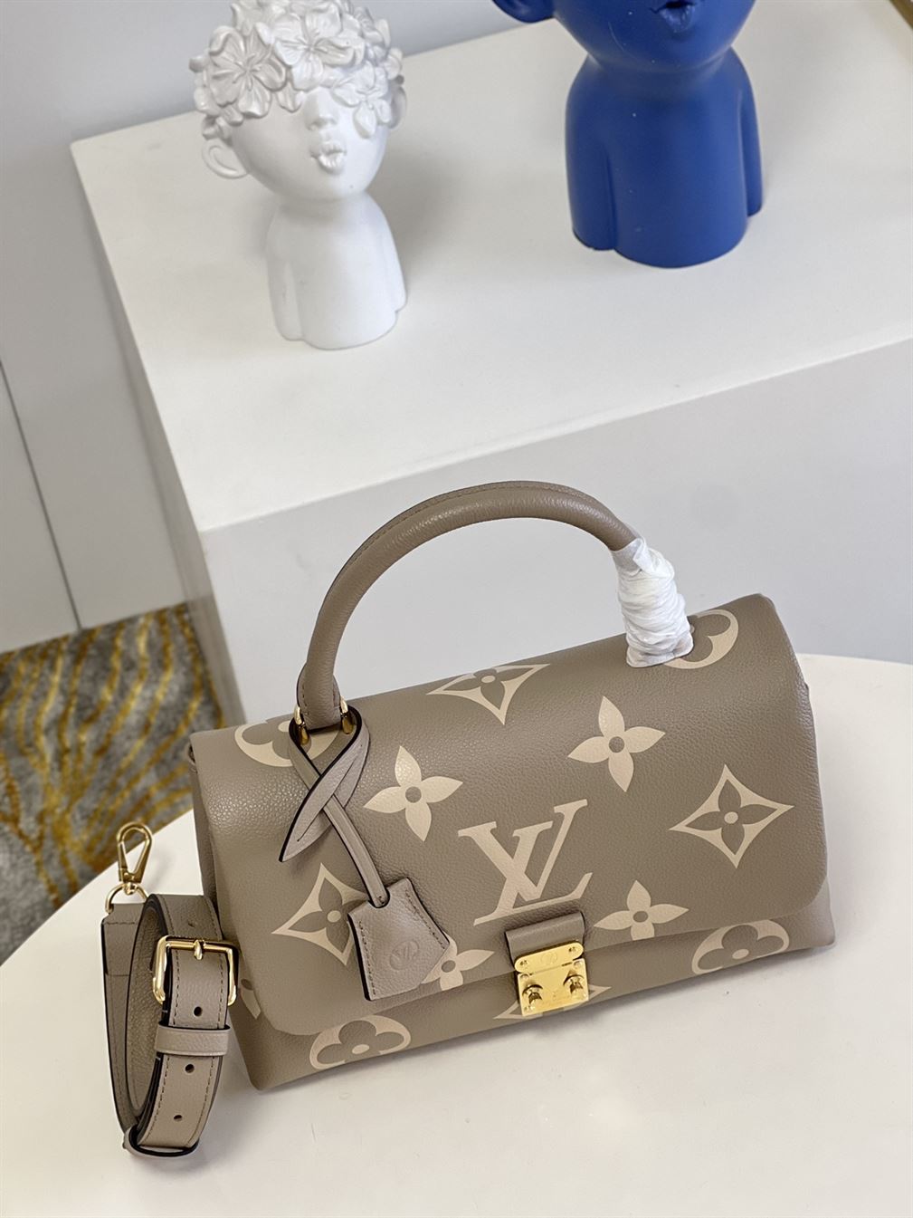 Louis Vuitton Madeleine MM handbag Dove Gray Crème Beige - LB015