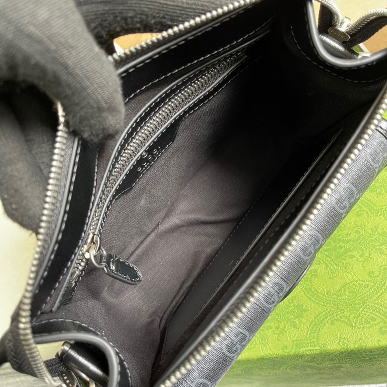 Messenger bag with Interlocking Black GG Supreme canvas - GB035