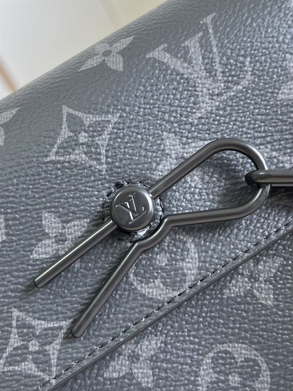 Steamer Wearable Wallet Monogram Eclipse canvas - LB023