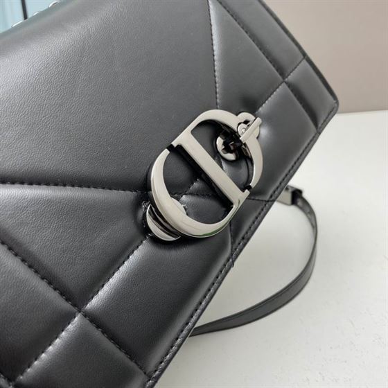 30 Montaigne Chain Bag with Handle Black Maxicannage Lambskin - DB037