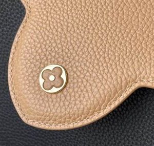 Capucines MM handbag Black Arizona Beige Ruby Red - LB036