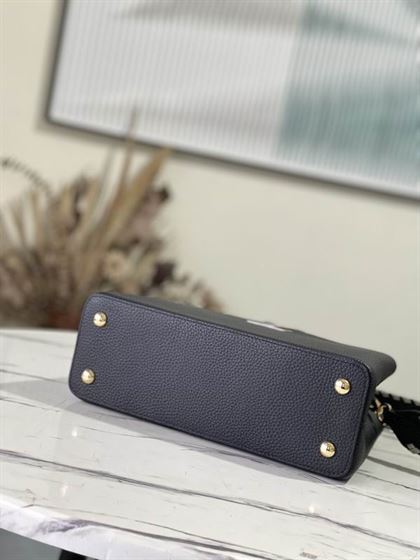 Capucines MM handbag Black Taurillon leather Gray Etain Metallic - LB035