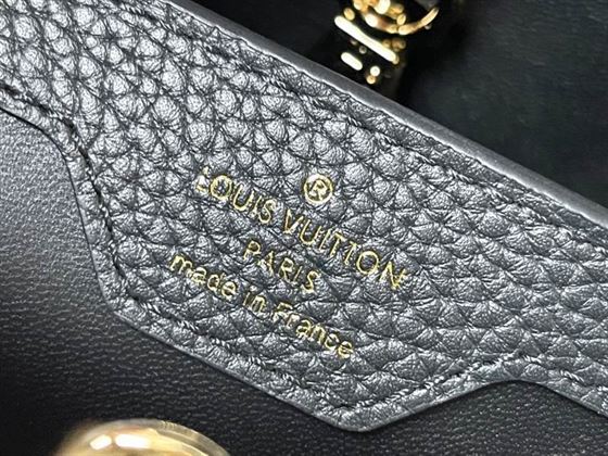 Capucines MM handbag Black Taurillon leather Gray Etain Metallic - LB035