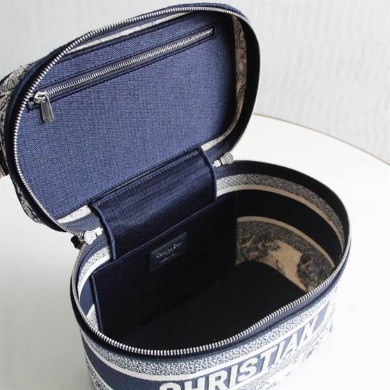 DiorTravel vanity case Blue Toile de Jouy Embroidery - DB043