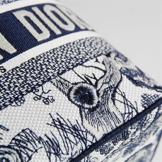 DiorTravel vanity case Blue Toile de Jouy Embroidery - DB043