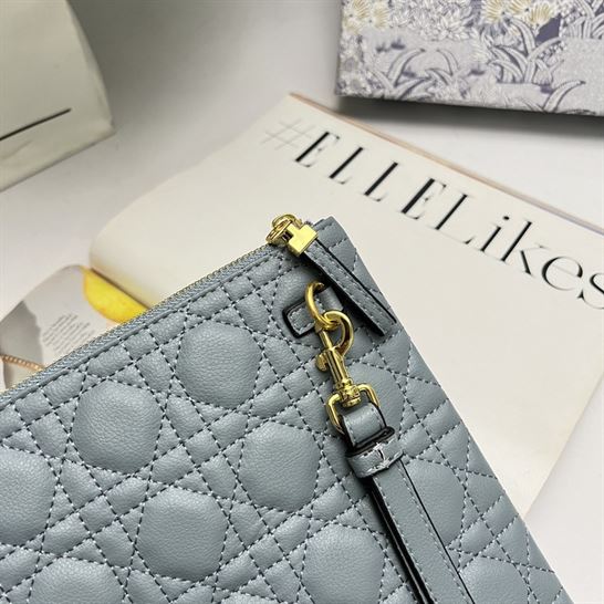 Large Dior Caro Daily pouch Cloud Blue - DB042