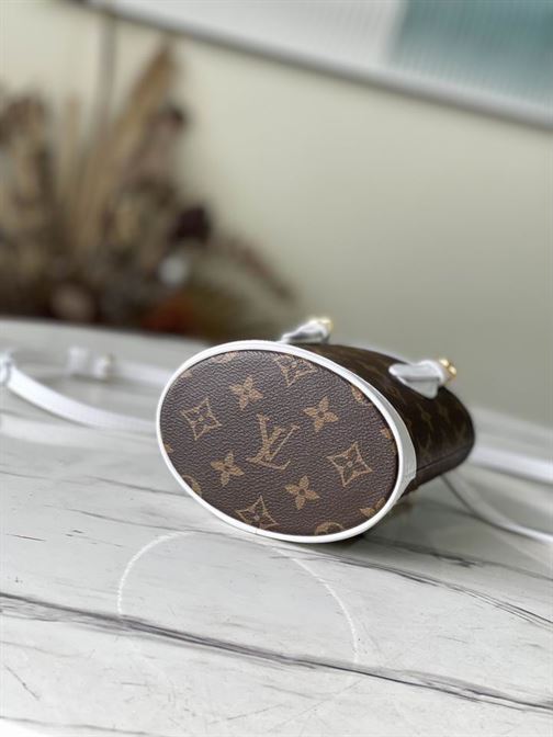 Nano Bucket White Monogram coated canvas - LB050