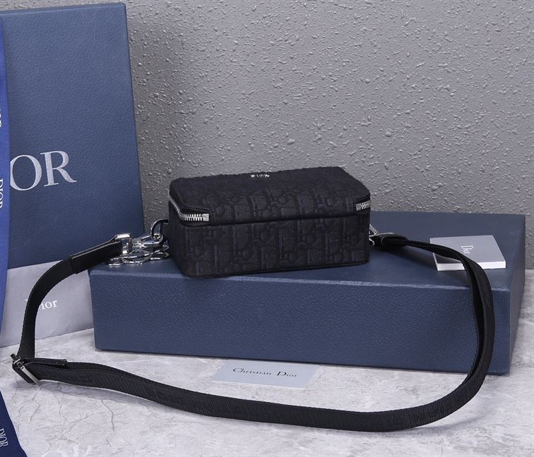 Pouch with shoulder strap Black Dior Oblique Jacquard - DB027