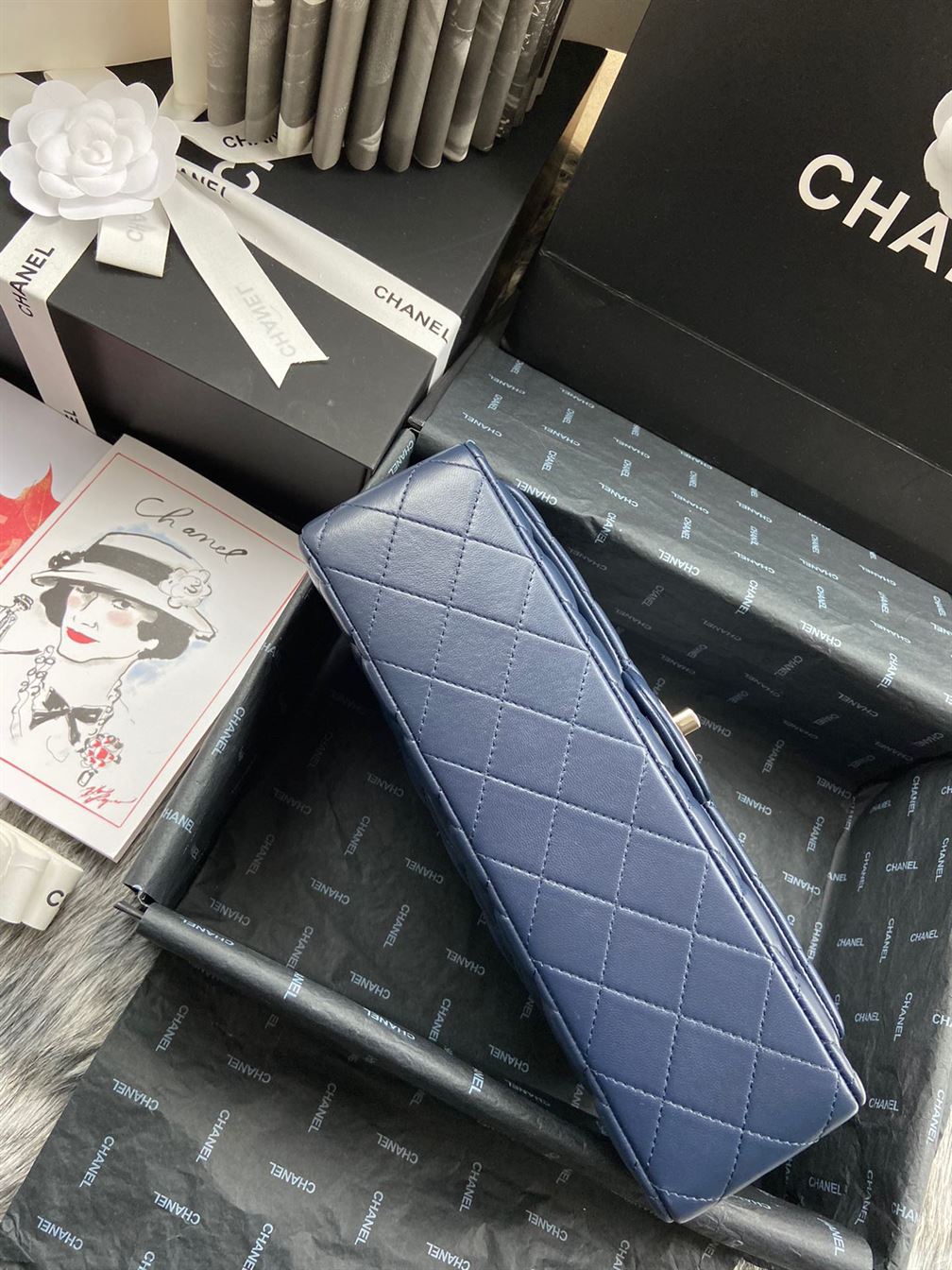 Satchel Navy Blue Grained Calfskin & Gold-Tone Metal - CB023