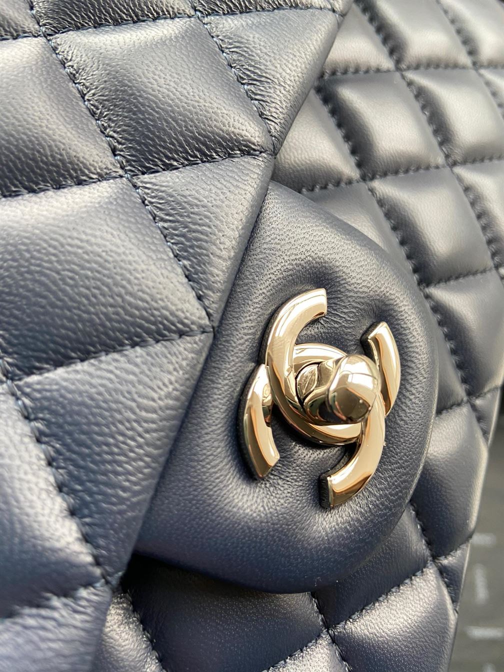 Satchel Navy Blue Grained Calfskin & Gold-Tone Metal - CB023