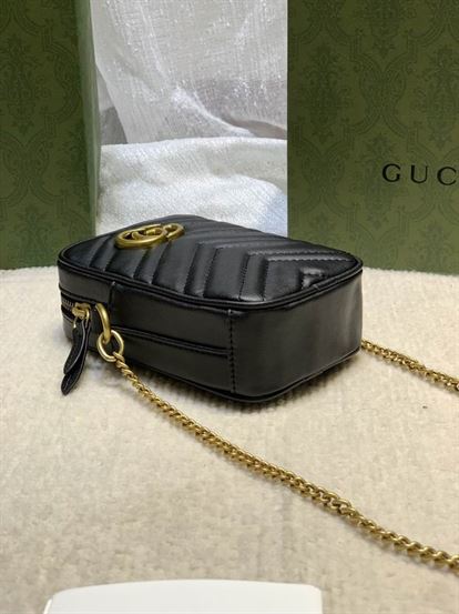 GG Marmont mini bag Black matelassé chevron leather - GB159