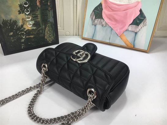 GG Marmont small shoulder bag Black matelassé leather - GB150