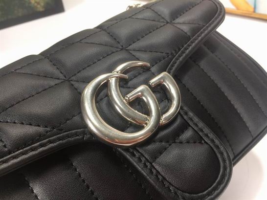 GG Marmont small shoulder bag Black matelassé leather - GB150