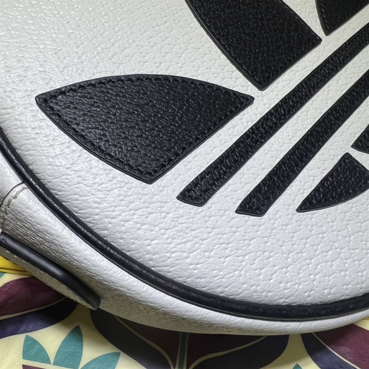adidas x G*u*i ophidia shoulder bag white leather - gb092