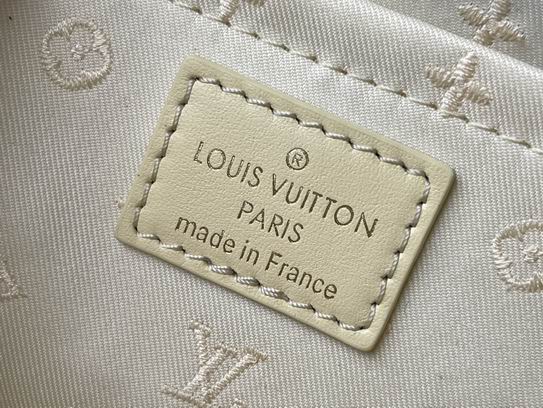 Louis Vuitton Alma BB Banana Yellow Quilted embroidered smooth calf leather - LB079