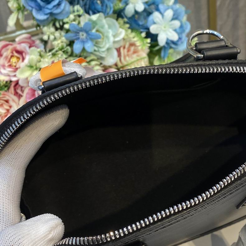 Louis Vuitton Alma BB Black Epi grained leather - LB082