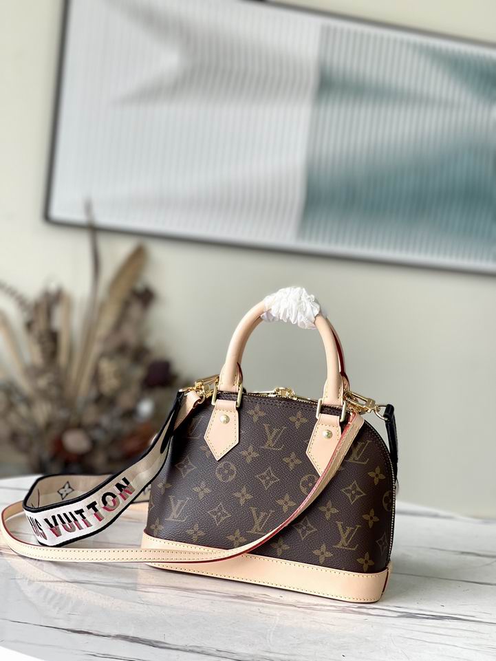 Louis Vuitton Alma BB Brown Monogram canvas - LB090