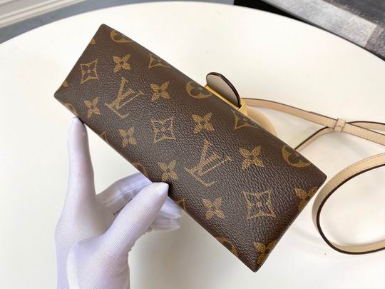 Louis Vuitton Locky BB Crème Beige Monogram canvas cowhide leather - LB071