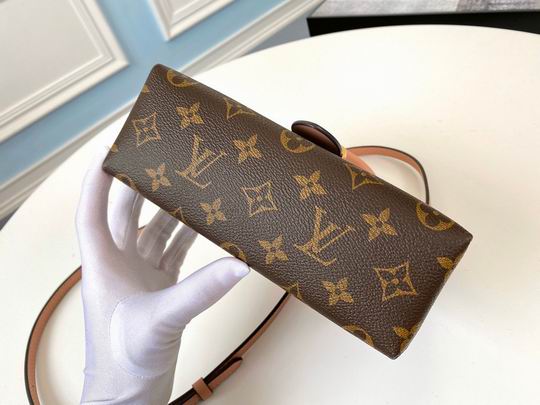 Louis Vuitton Locky BB Rose Poudré Monogram canvas cowhide leather - LB068