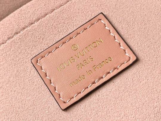 Louis Vuitton Locky BB Rose Poudré Monogram canvas cowhide leather - LB068