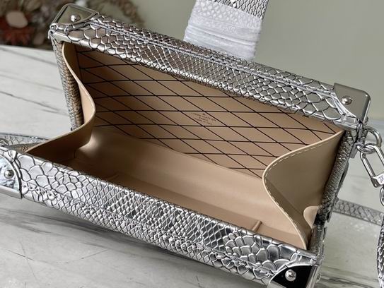 Petite Malle Silver Metallise Froisse Brilliant Alligator leather - LB102