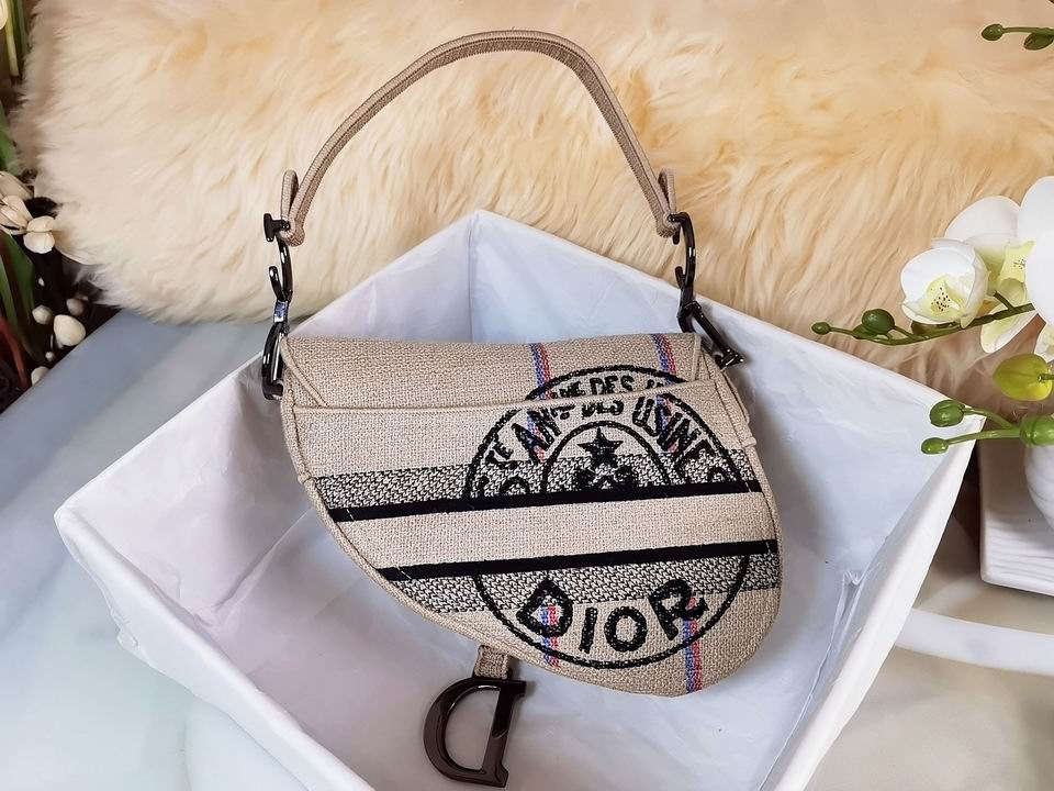 Saddle Bag Beige Jute Canvas Embroidered with Dior Union Motif - DB081
