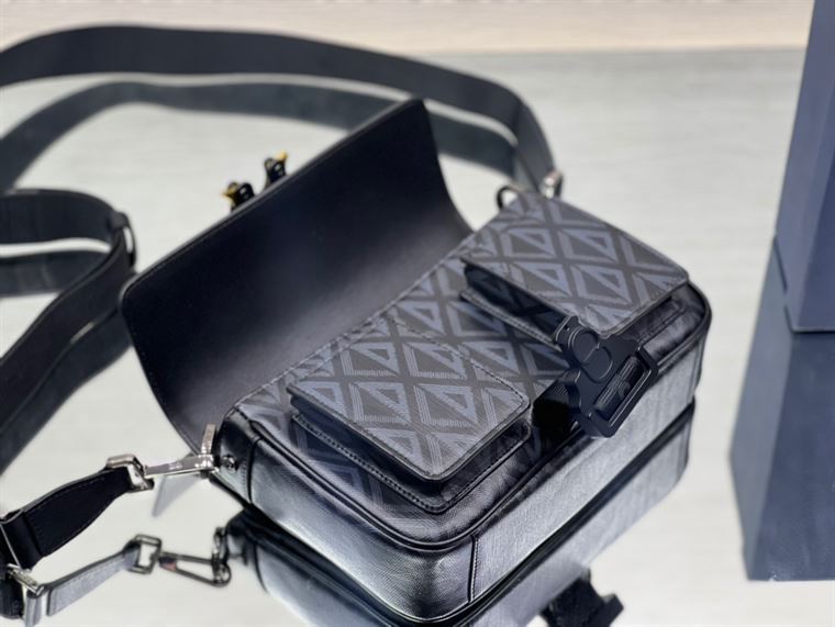 Dior Hit The Road Bag With Strap - DB104