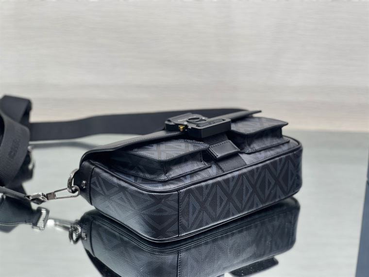 Dior Hit The Road Bag With Strap - DB104