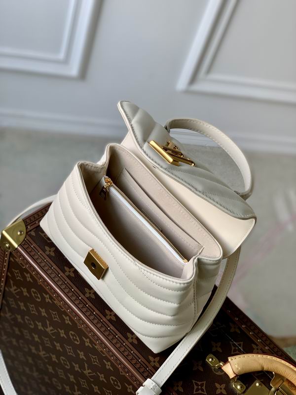 Hold Me Top-handle Bag Ivoire White - LB131