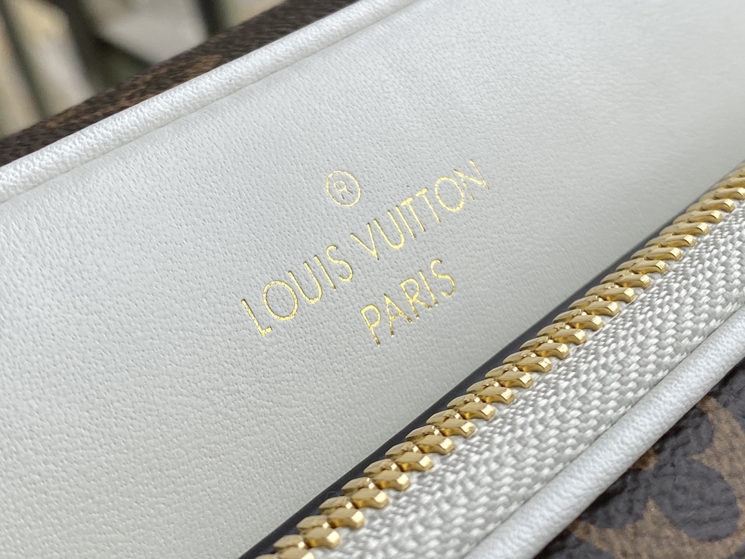 LV x NBA Nil Messenger Bag Brown Monogram Antarctica Canvas - LB144