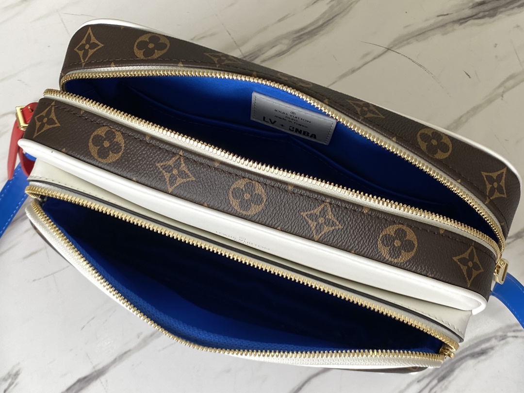 LV x NBA Nil Messenger Bag Brown Monogram Antarctica Canvas - LB144