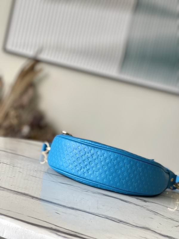 Louis Vuitton Loop Baguette Blue Calfskin - LB115