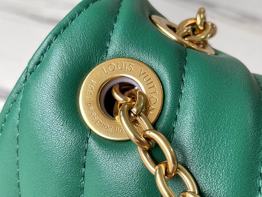 New Wave Chain Bag Emerald Green - LB124