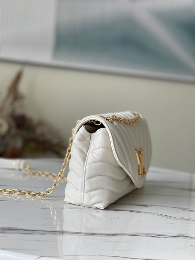 New Wave Chain Bag Ivory - LB126