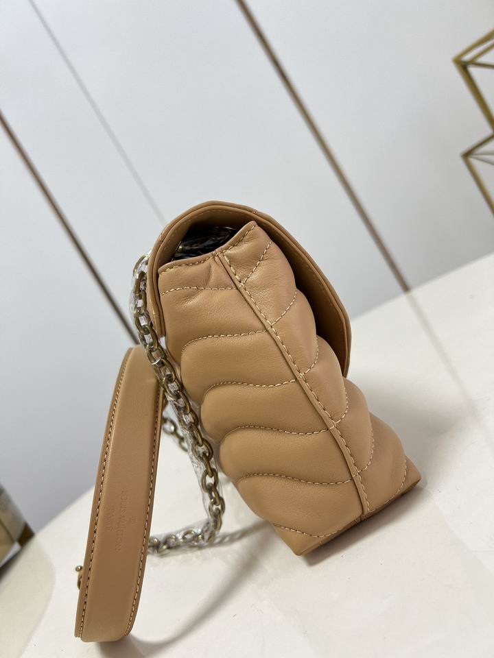 New Wave Chain Bag Noisette Hazelnut Brown - LB129