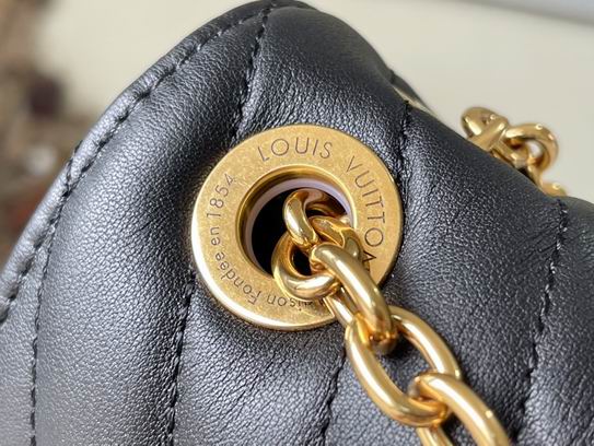 New Wave PM Chain Bag Black - LB123