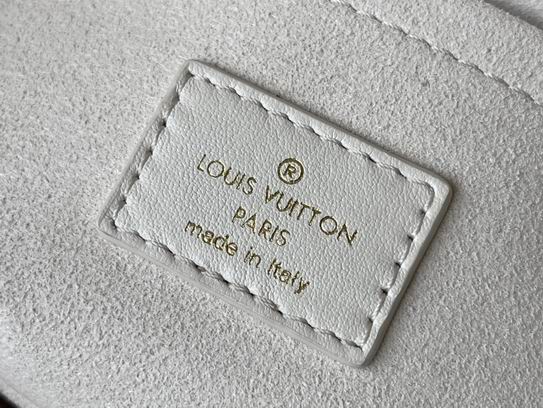 New Wave PM Chain Bag Snow White - LB121