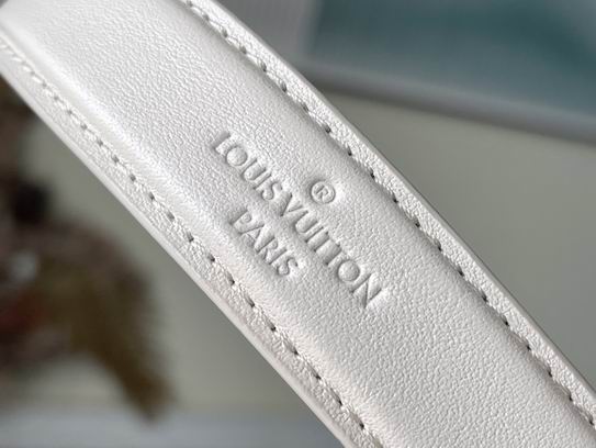 New Wave PM Chain Bag Snow White - LB121