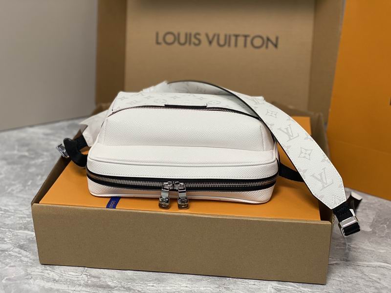 Outdoor Messenger Bag White - LB141